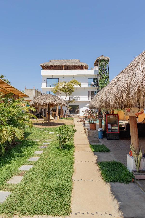 Surfnest Tamarindos Hostel Brisas de Zicatela Εξωτερικό φωτογραφία